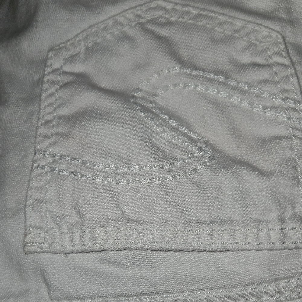 Silver Jeans Co. White Capri
